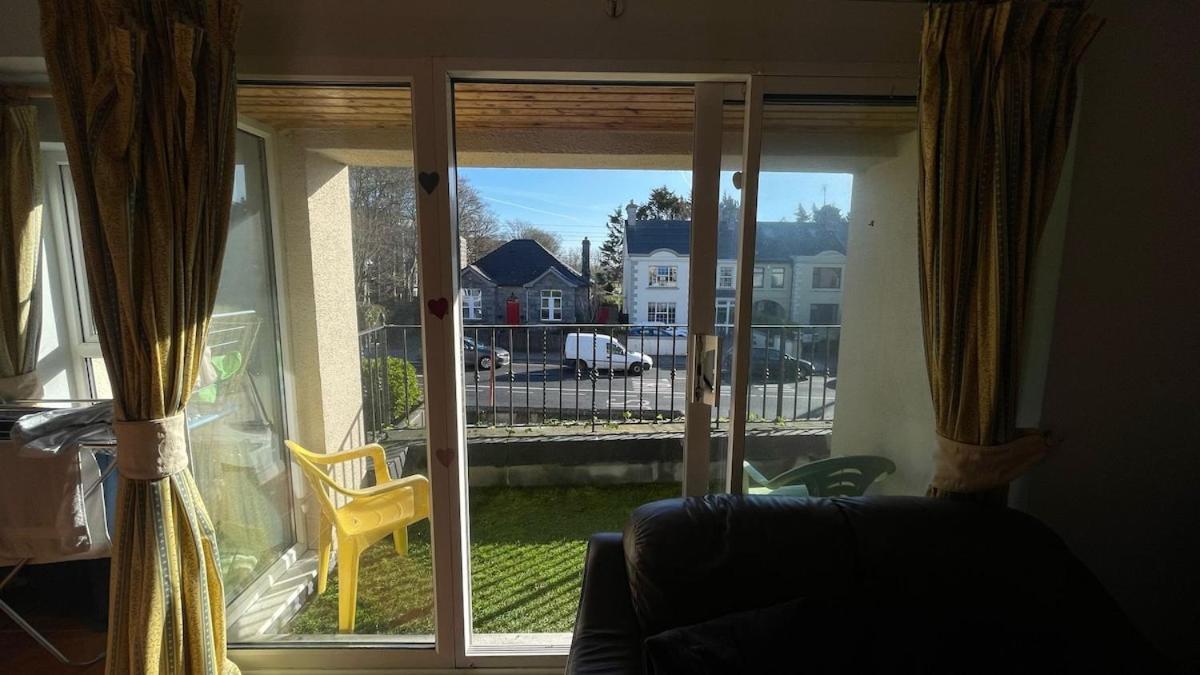 - 4 Bed & Free Parking *